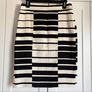 EUC Ann Taylor cotton skirt